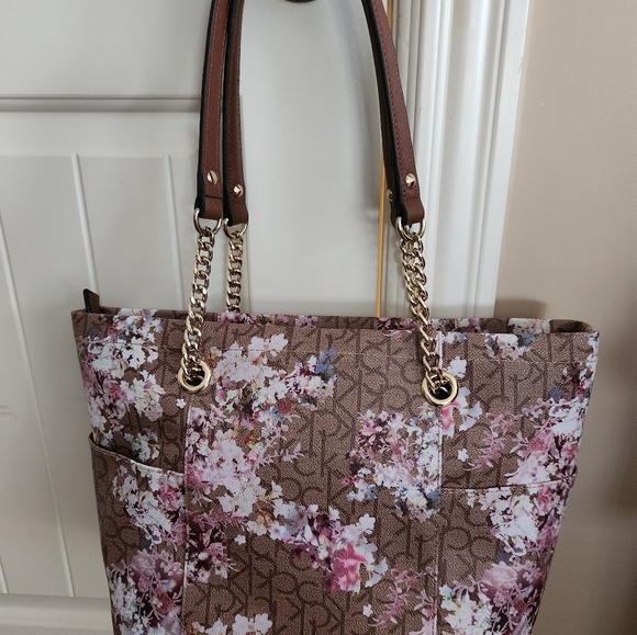 New Calvin Klein tote. Beautiful floral pattern. Perfect for Easter,Spring. - Picture 5 of 5